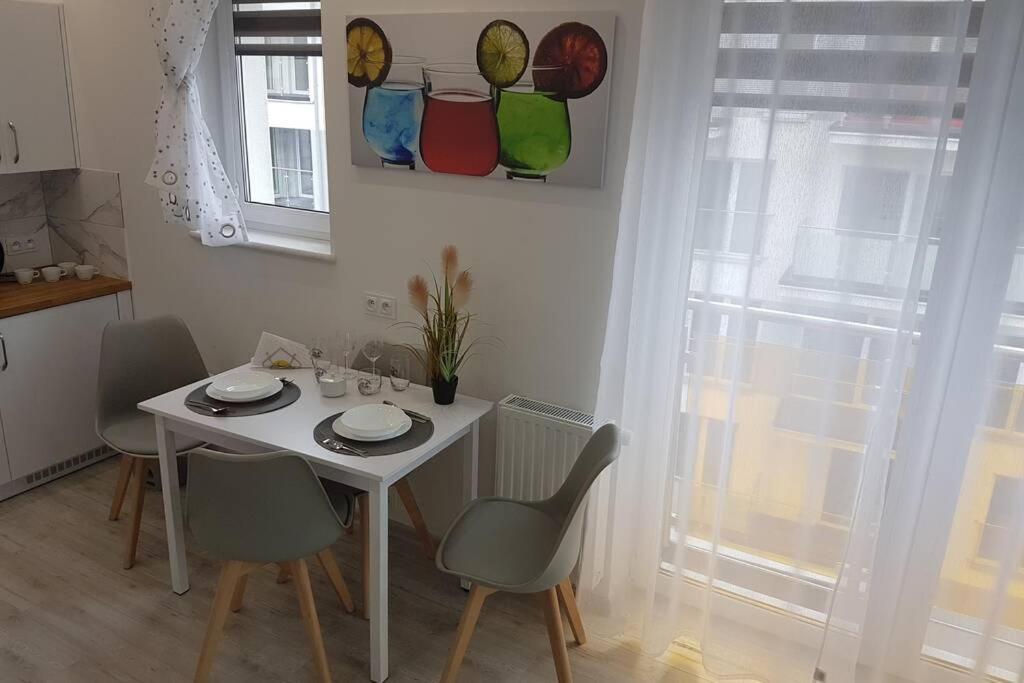 Komfortowy Nowoczesny Apartament Kustronia Z Garazem Balkonem Wanna Bielsko-Biała Exteriör bild